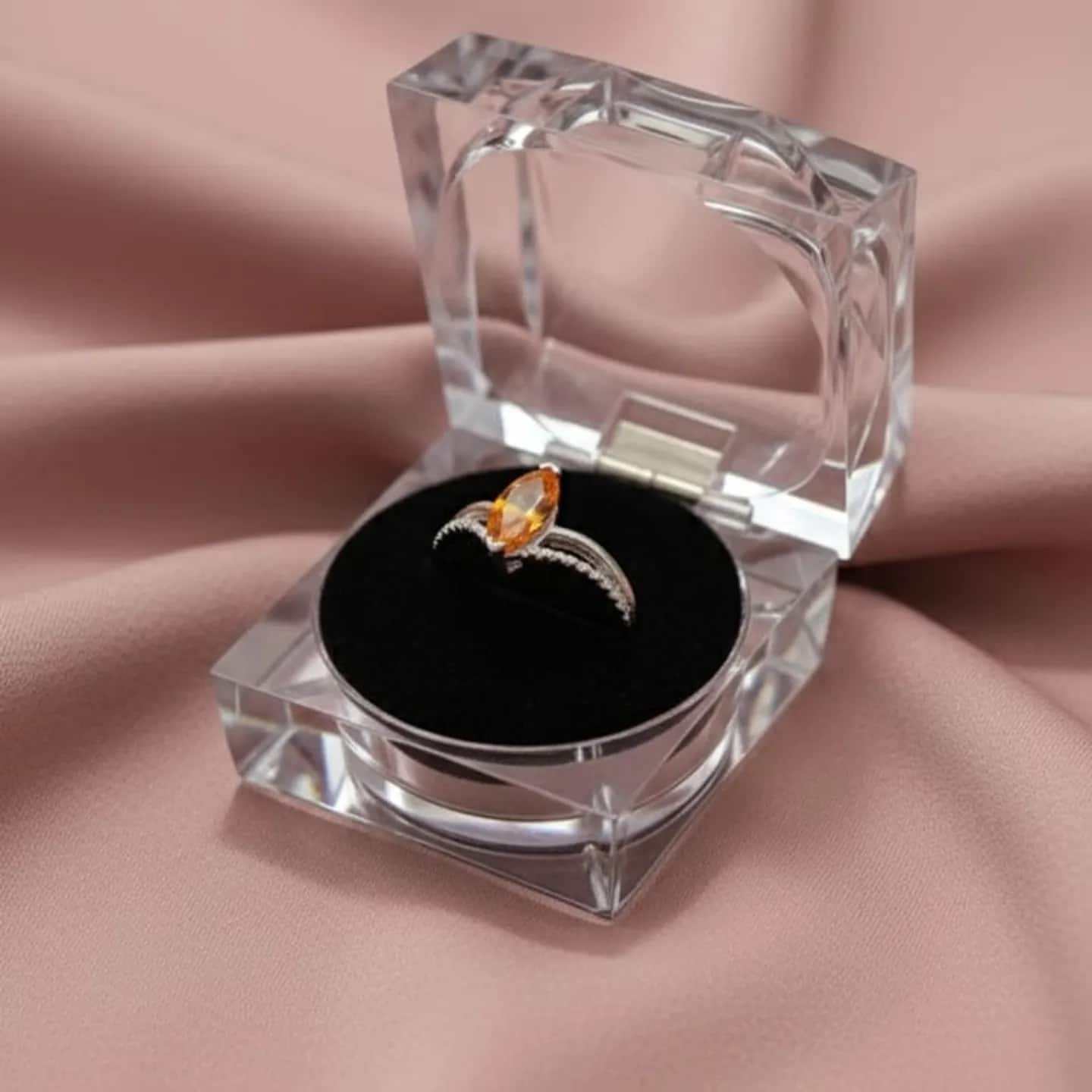 Anillo corte pera anaranjado