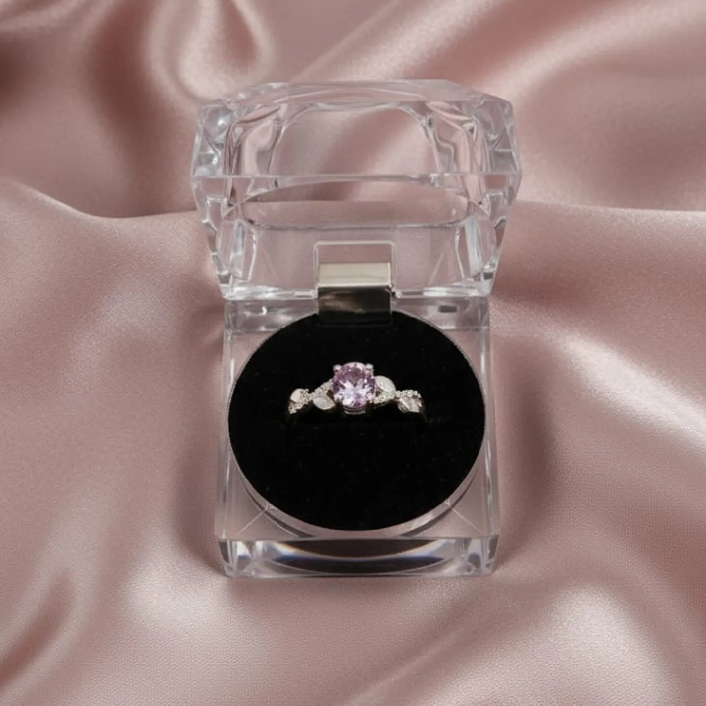 Anillo de princesa Lila